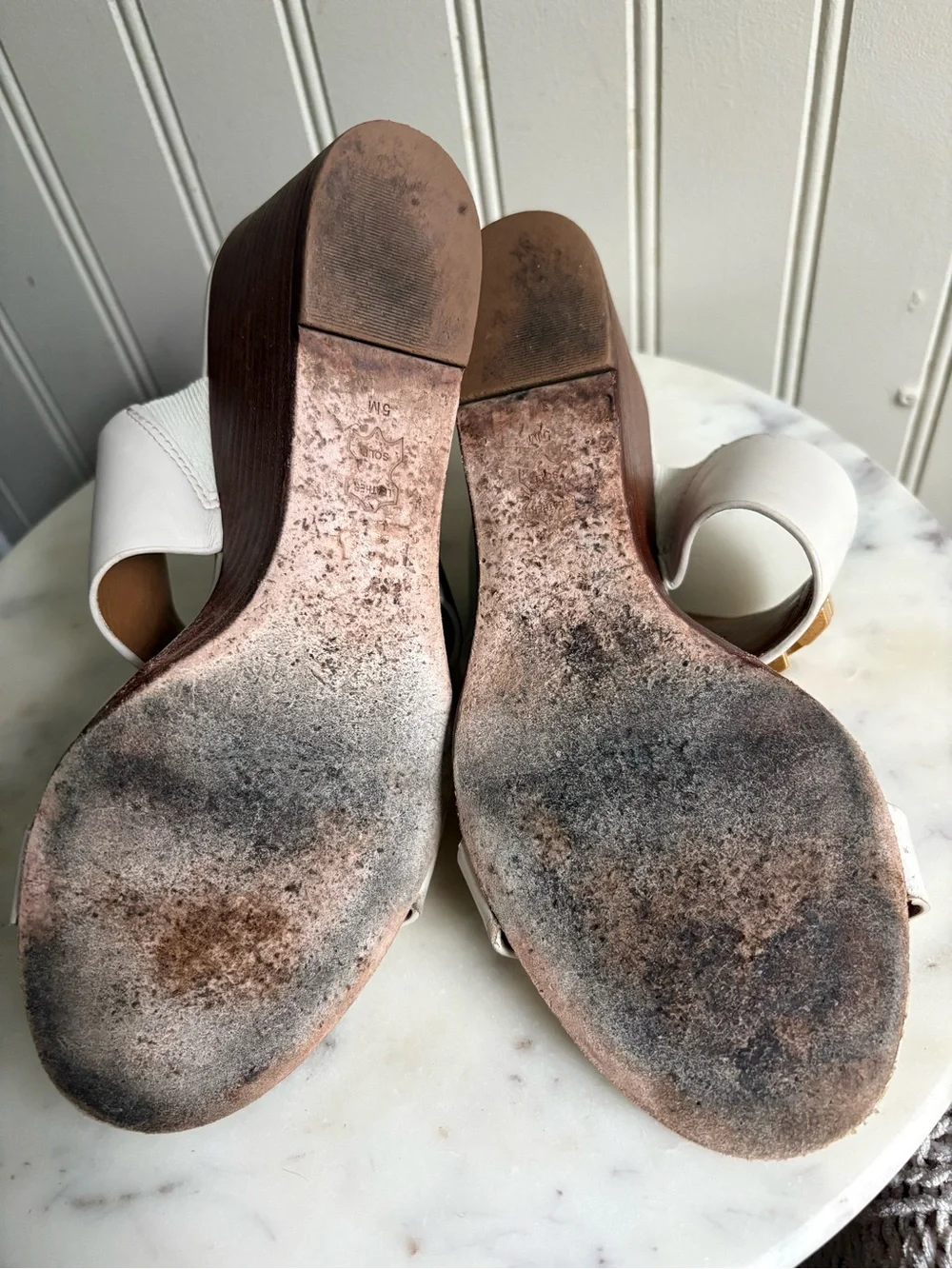 Tory Burch Everly Leather Wedges Heels Women’s 5 White & Gold Formal Wedding EUC